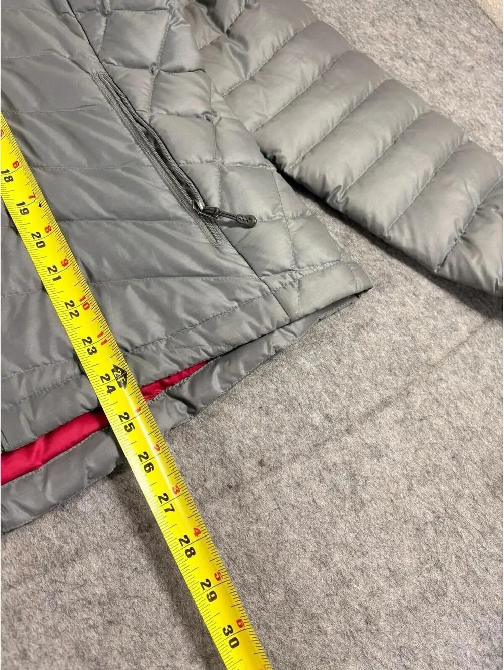 Patagonia Down Sweater Jacket Womens M Gray Quilted Down Fill Full Zip Hiking - Picture 7 of 7